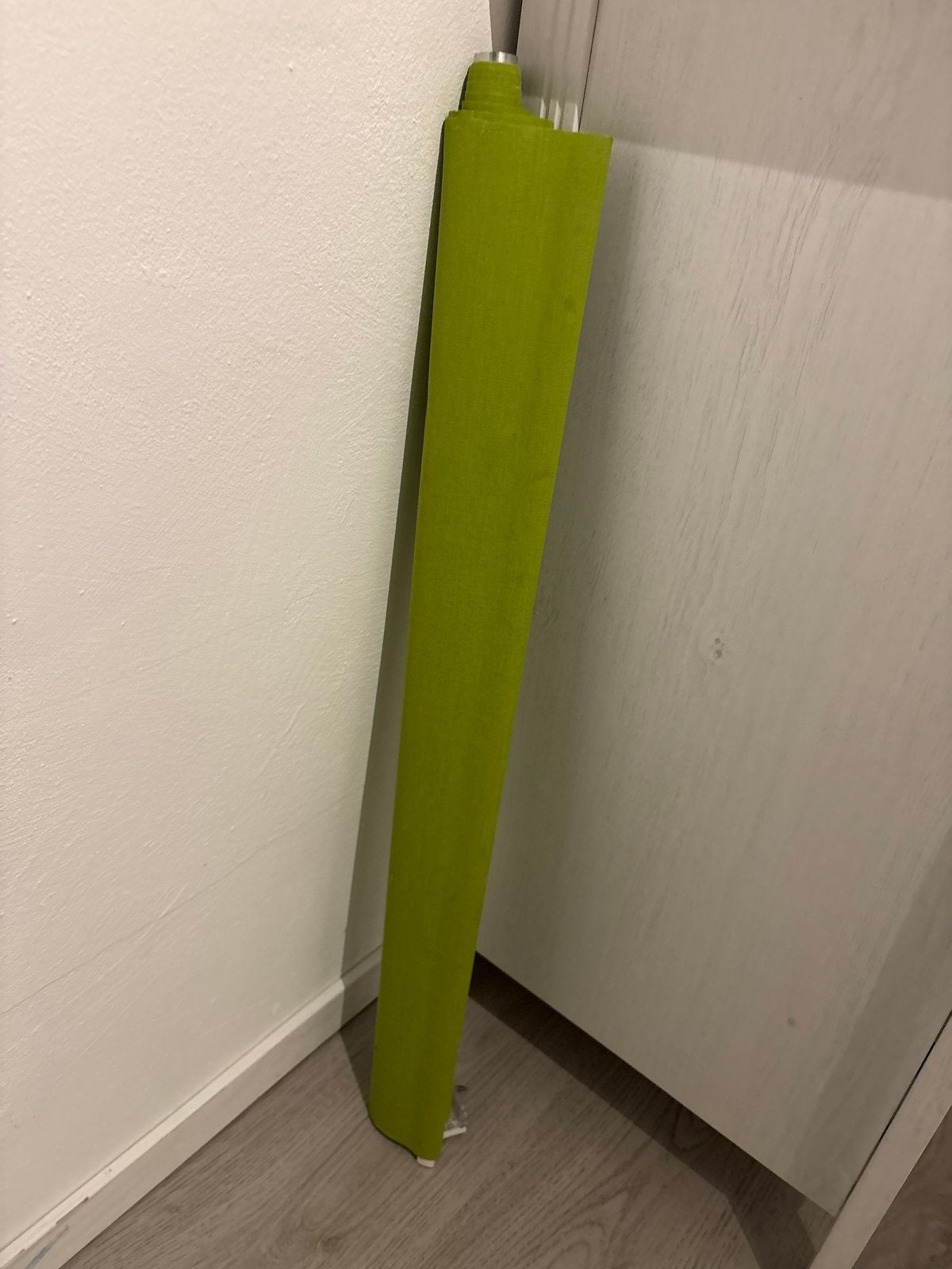 Groen rolgordijn - weinig gebruikt, Nieuw, Ophalen of Verzenden, Rolgordijn, In te korten