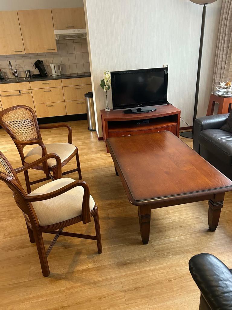 Tv kast dressoir, Ophalen