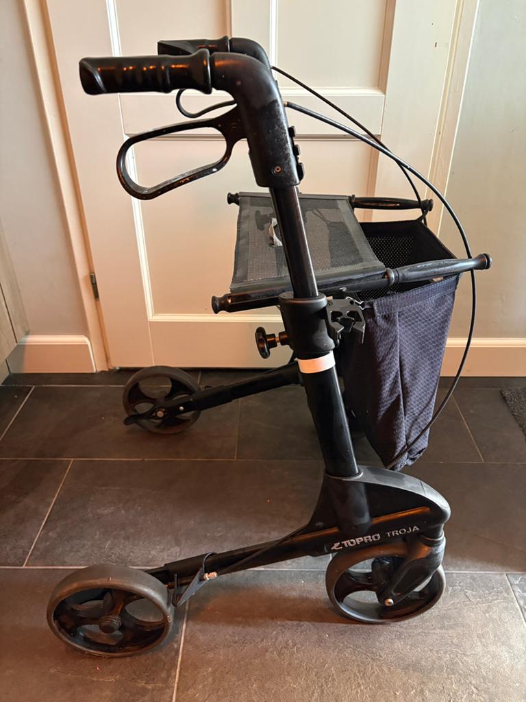 Lichtgewicht rollator Topro troja, Diversen, Rollators, Ophalen, Lichtgewicht, Zo goed als nieuw