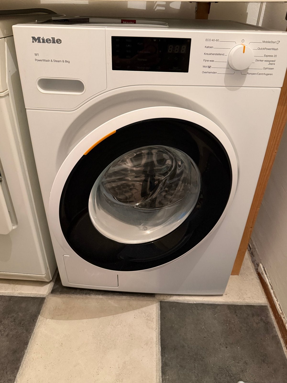 Miele wasmachine W1 PowerWash & Steam & 8kg - 1 jaar oud, Ophalen, 1200 tot 1600 toeren, 8 tot 10 kg, Zo goed als nieuw