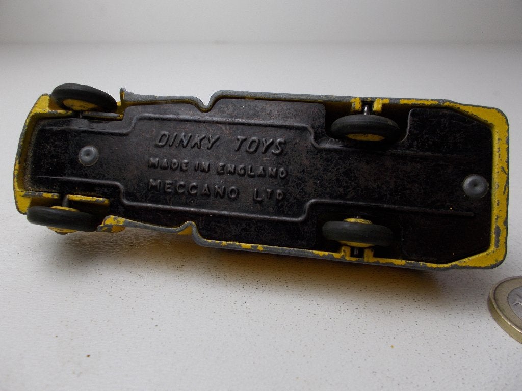 1957 Dinky Toys 443 STUDEBAKER TANKER "NATIONAL BENZOLE"., Ophalen of Verzenden, Gebruikt, Bus of Vrachtwagen, Dinky Toys