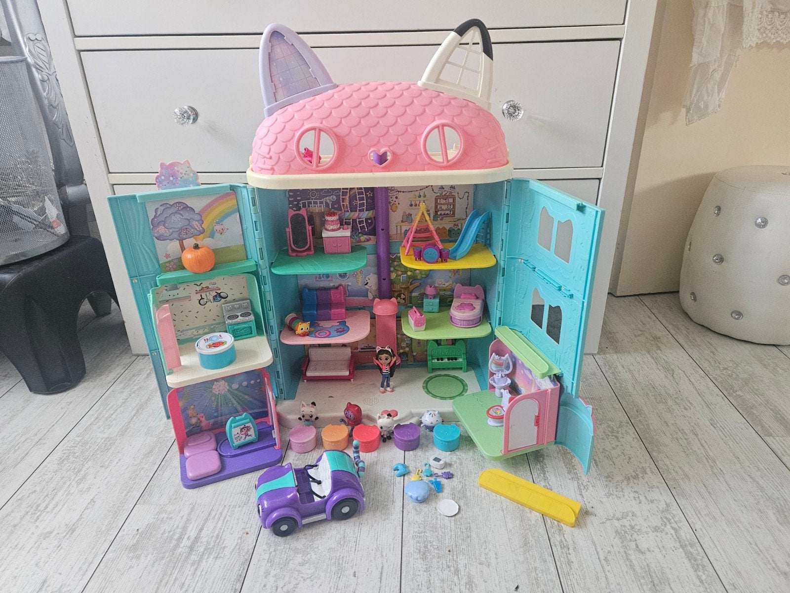 gabby, Kinderen en Baby's, Speelgoed | Poppenhuizen, Ophalen of Verzenden, Zo goed als nieuw, Poppenhuis