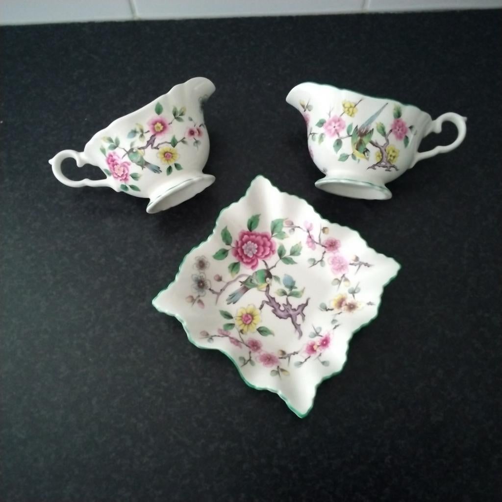 James Kent  chinese rose  melkkannetjes  en schaaltje, Ophalen of Verzenden, Nieuw