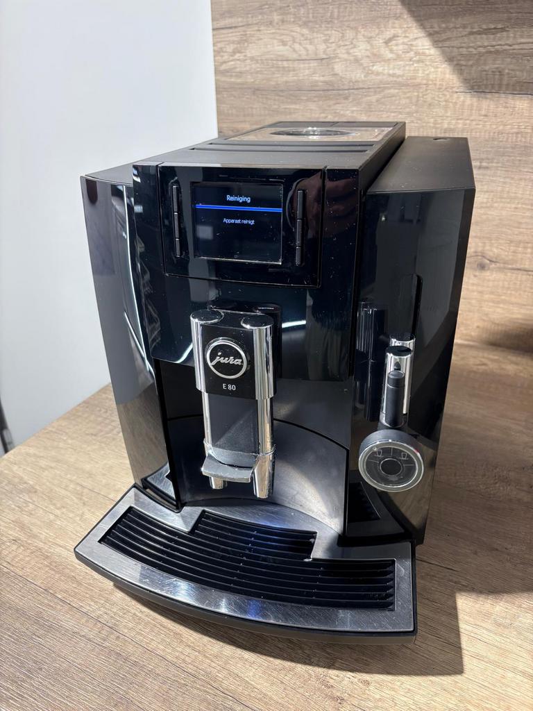Jura E80 met garantie!, Witgoed en Apparatuur, Koffiezetapparaten, 10 kopjes of meer, Koffiemachine, Ophalen of Verzenden, Zo goed als nieuw