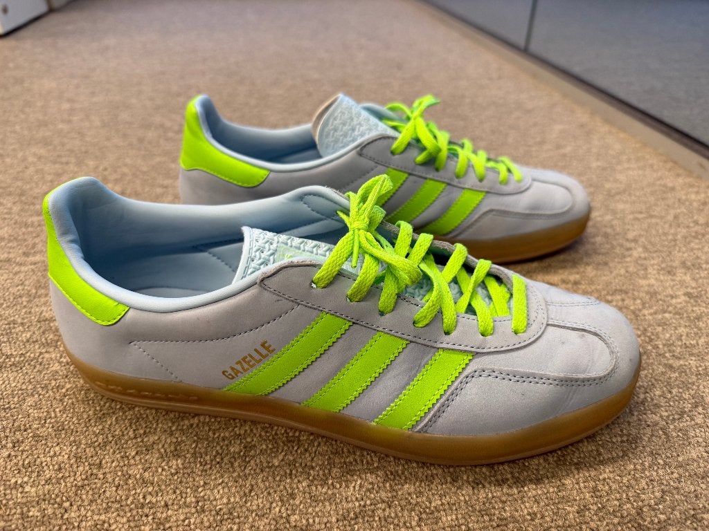 Adidas Gazelle sneakers licht blauw neon groen 44, Blauw, Ophalen of Verzenden, Adidas, Sneakers of Gympen