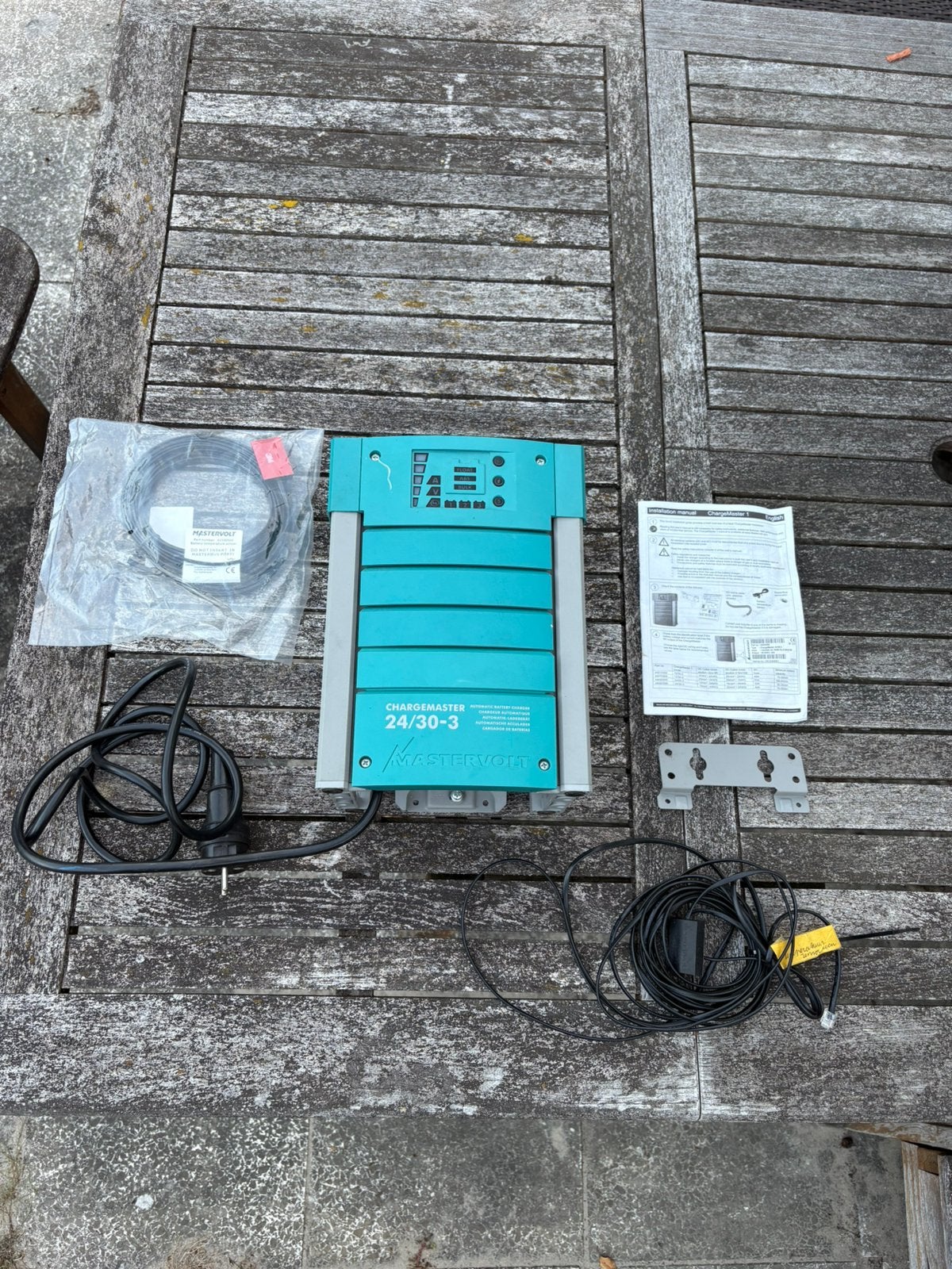 Mastervolt chargemaster acculader 24 V 30 A accu,s laden., Ophalen, Gebruikt