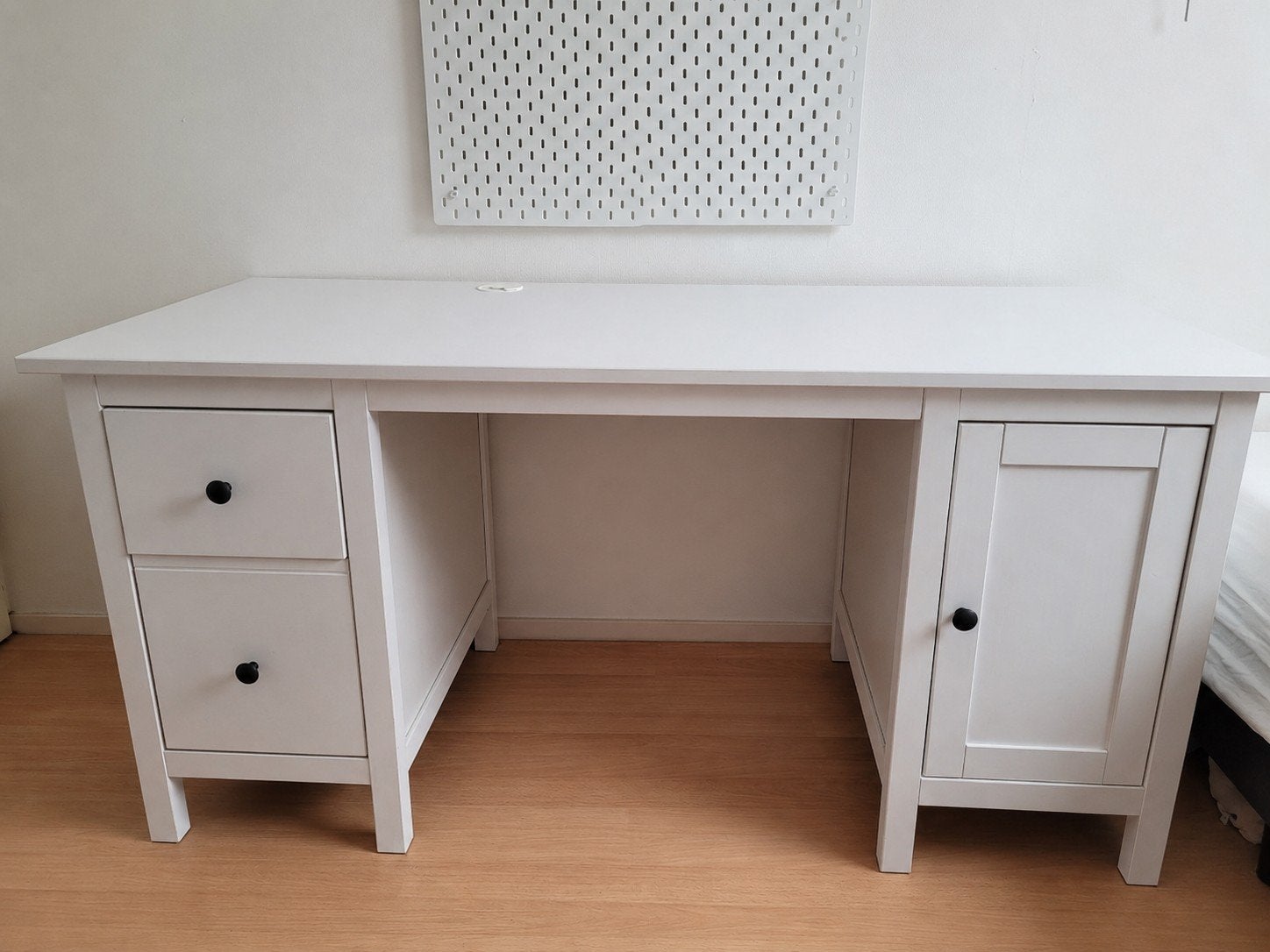 Bureau Hemnes IKEA, Ophalen, Met lades, Gebruikt, Hout