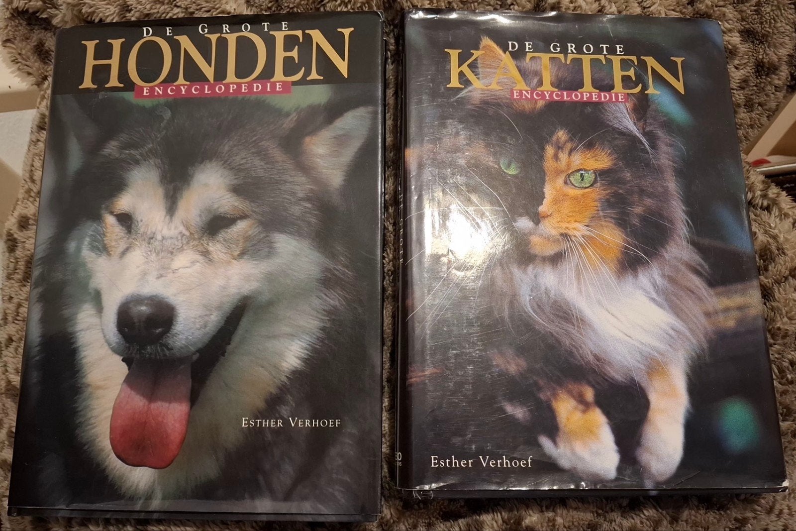 De Grote Honden Encyclopedie & De Grote Katten Encyclopedie, Boeken, Encyclopedieën, Ophalen, Complete serie, Zo goed als nieuw