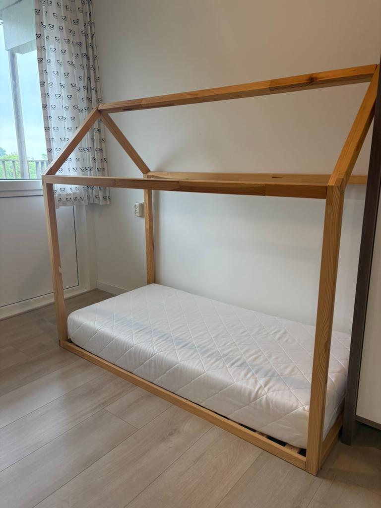 Montessori bed -Petite Amélie, Ophalen, 70 tot 85 cm, Zo goed als nieuw, Matras
