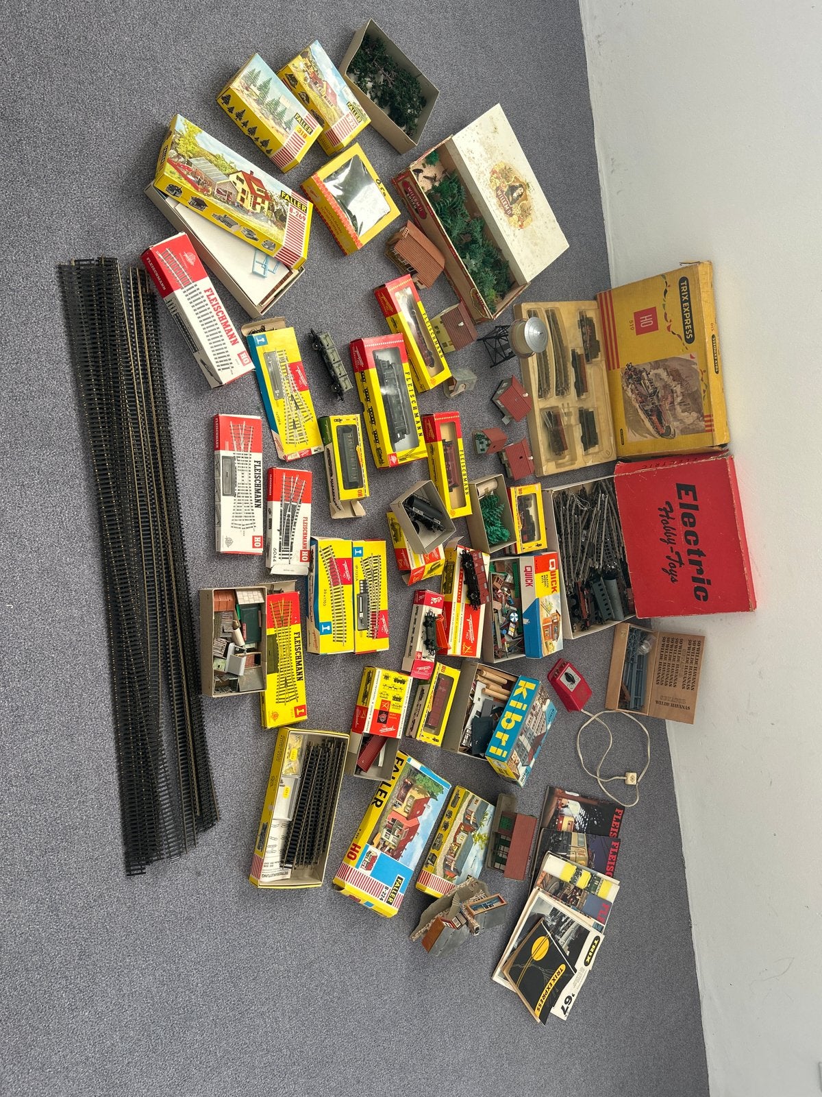 Grote collectie modeltreinen en toebehoren - Fleischmann, Tr, Ophalen, Gebruikt, Locomotief, Fleischmann