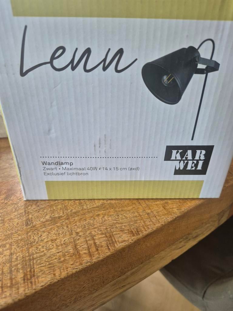 Karwei Lenn Wandlamp Zwart - Nieuw in doos, Ophalen of Verzenden, Nieuw, Metaal, Modern, Industrieel