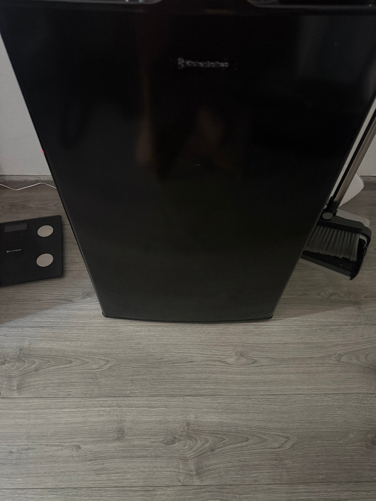 Nieuwe Kitchenbrothers mini koelkast met vriesvak, Ophalen, Nieuw, Minder dan 75 liter, Met vriesvak