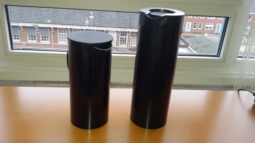 thermoskan en een kan, Ophalen of Verzenden, Zo goed als nieuw, Kunststof, Zwart