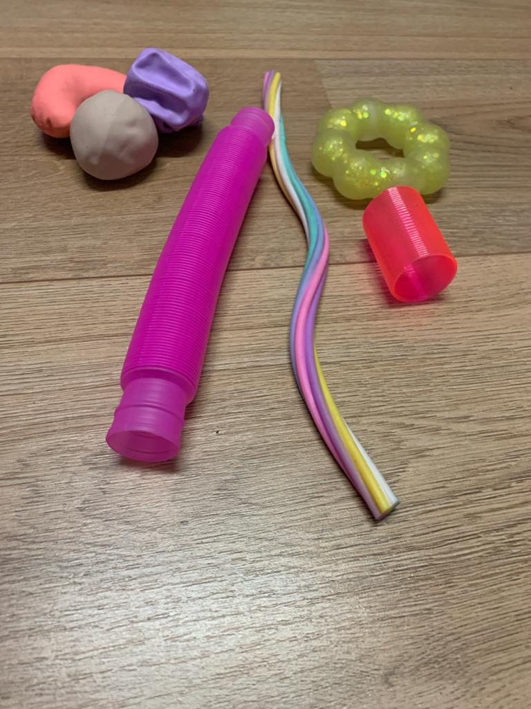 Fidget speelgoed set: Pop It, rekbare buis en meer, Ophalen of Verzenden, Zo goed als nieuw
