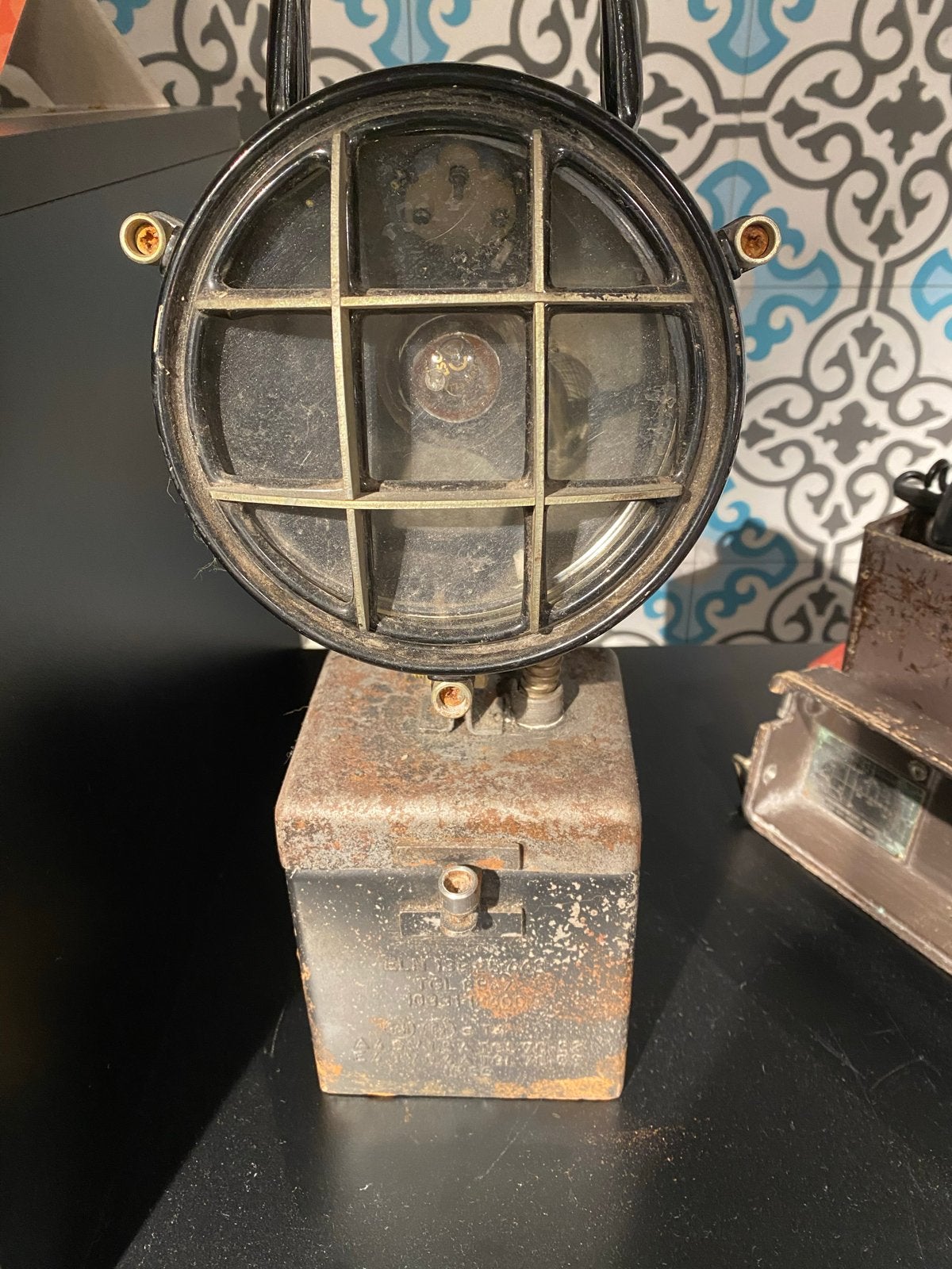Vintage industriële lamp met rooster - Zwart metaal, Ophalen