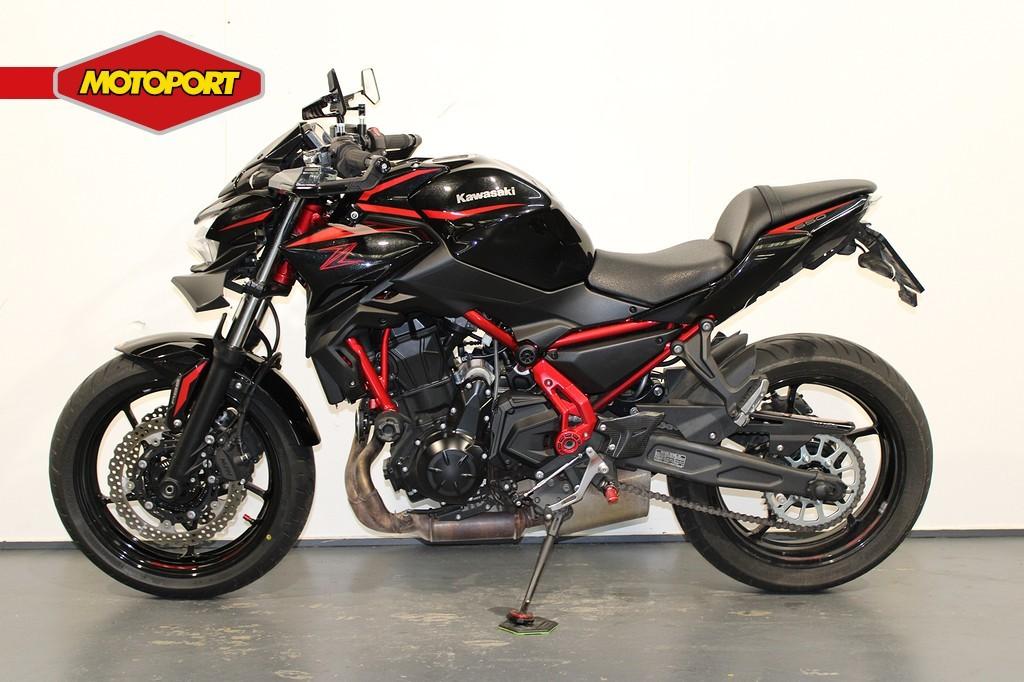Kawasaki Z 650 (bj 2025), Bedrijf, Info@kawasaki.nl, Meer dan 35 kW, Jacobus Spijkerdreef 1-3
2132 PZ  Hoofddorp, NL