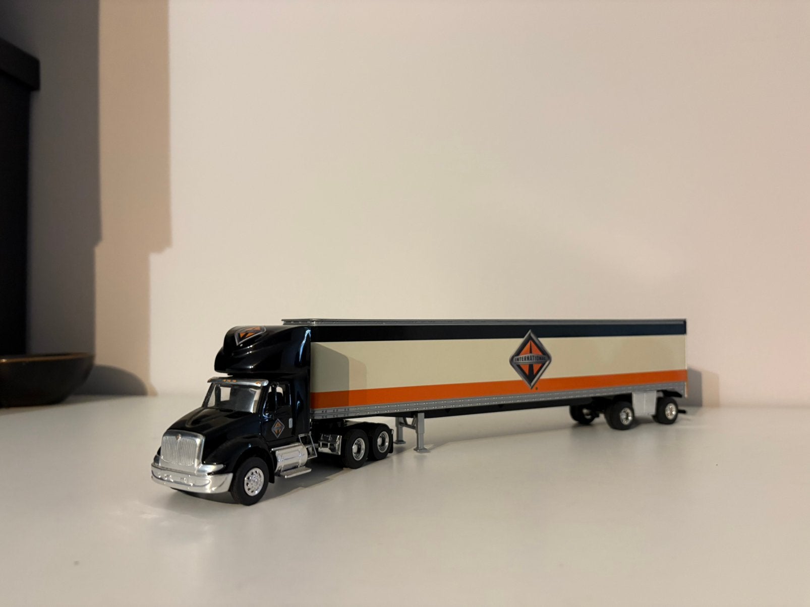 International Torpedo Maisto schaal 1:64, Verzenden, Zo goed als nieuw, Auto