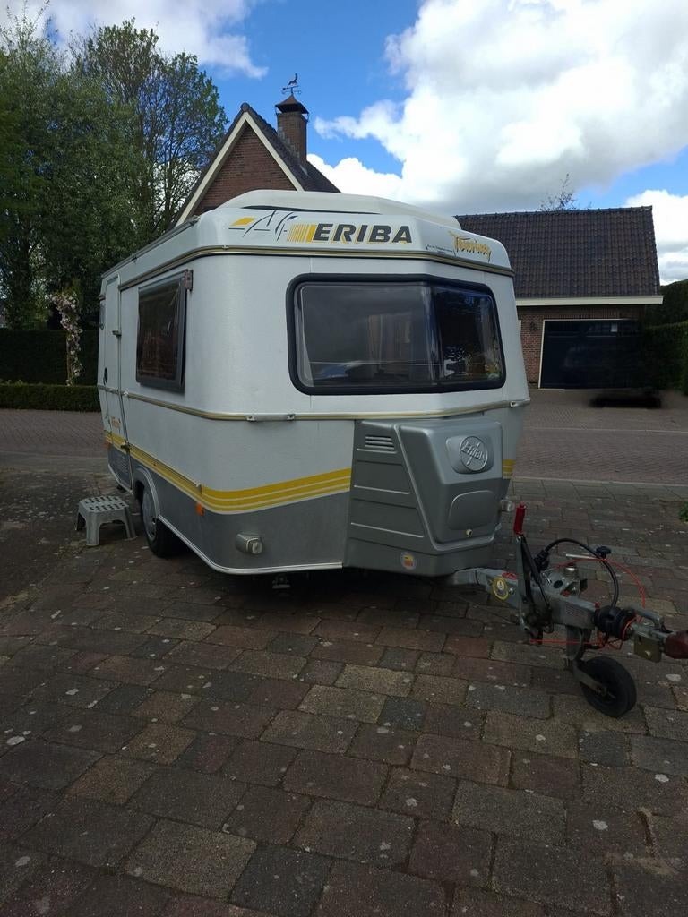 Compacte Eriba Puck-L (2000) - Goed onderhouden, Caravans en Kamperen, Caravans, Standaardzit, Tot en met 2, Particulier, Lengtebed
