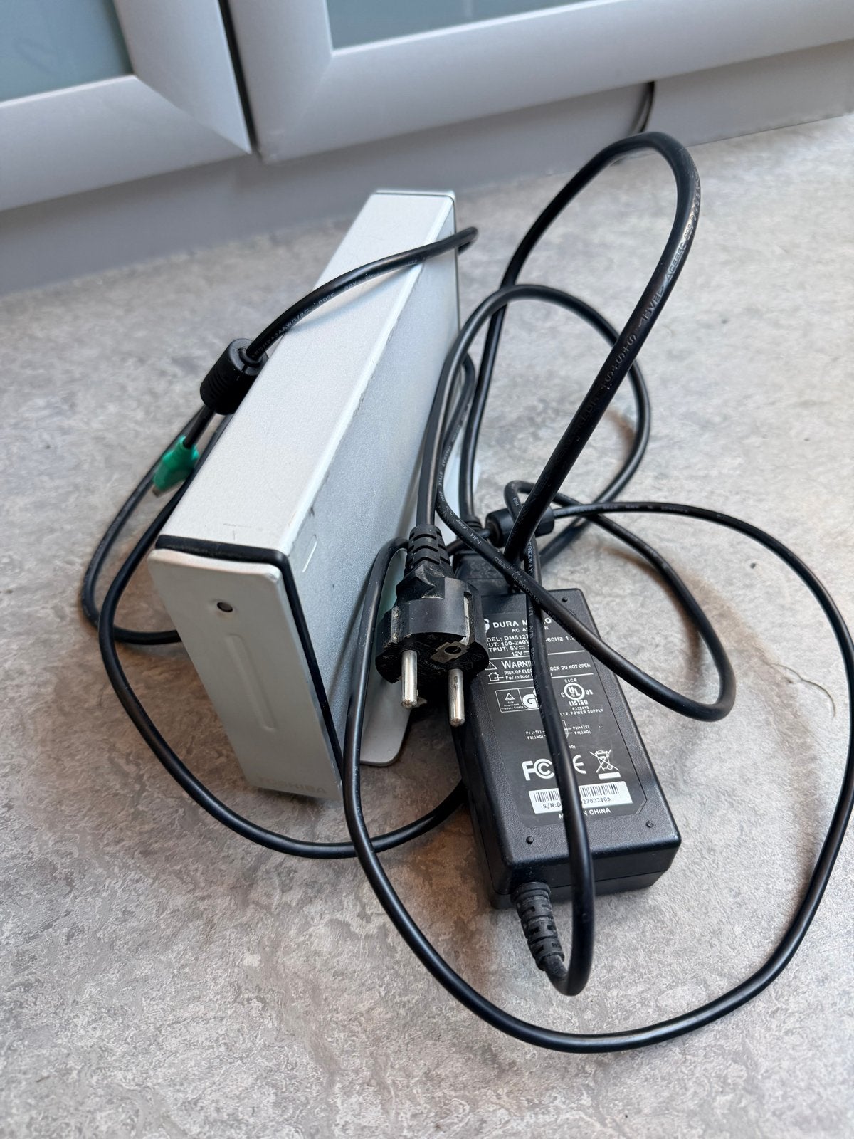 Externe harde schijf 320 GB - Toshiba USB 2.0 HDD Media, Computers en Software, Harde schijven, Ophalen, Gebruikt, Server, HDD