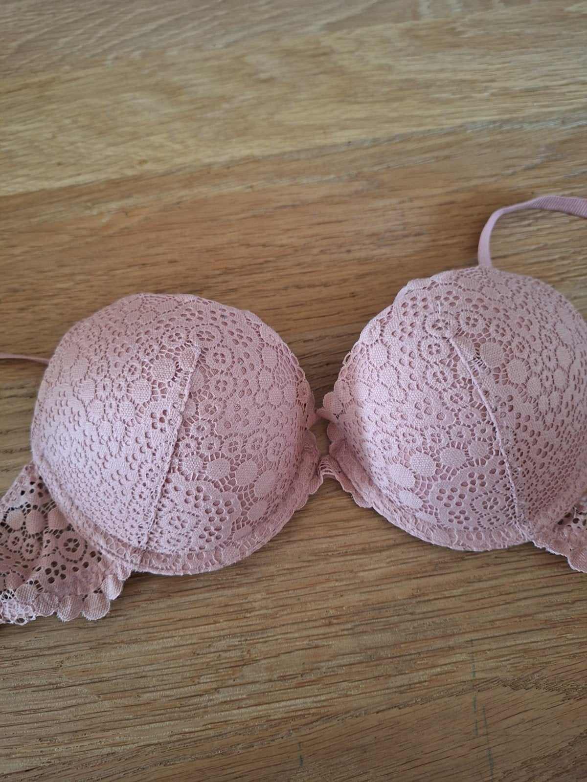 Bh.75A van H&M nooit gedragen, Ophalen of Verzenden, BH