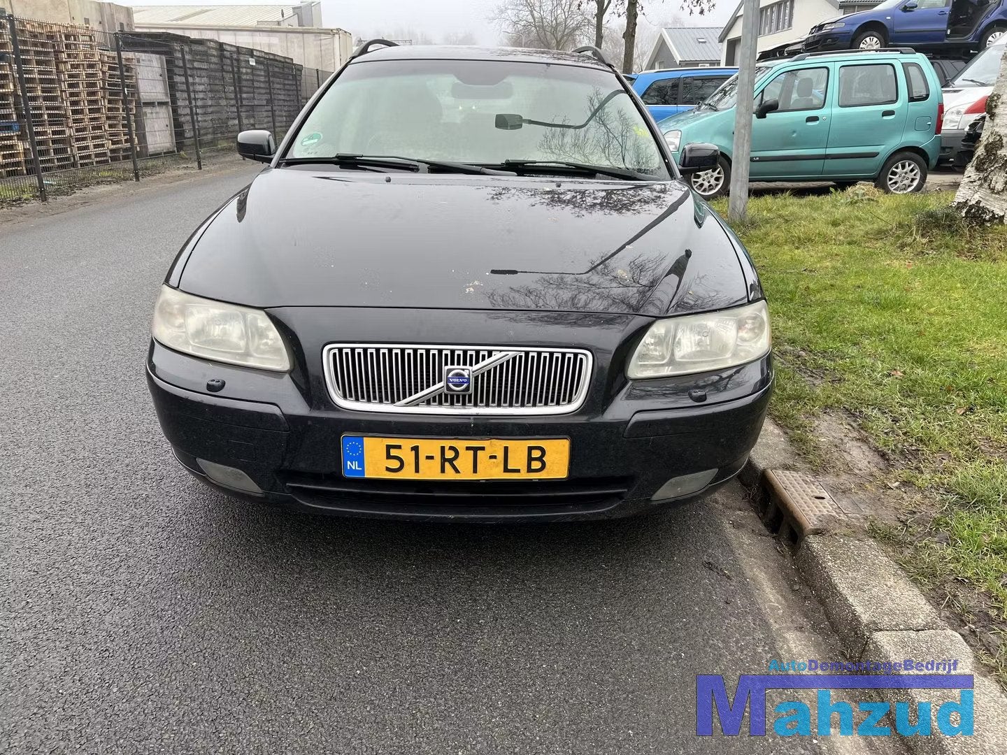 2005 VOLVO V70 2.4 D5 zwart 452 D5244T4 onderdelen, Gebruikt, Gunnar Engellaus vag 8
405 31  Gothenburg, SE, Info@volvocars.com
