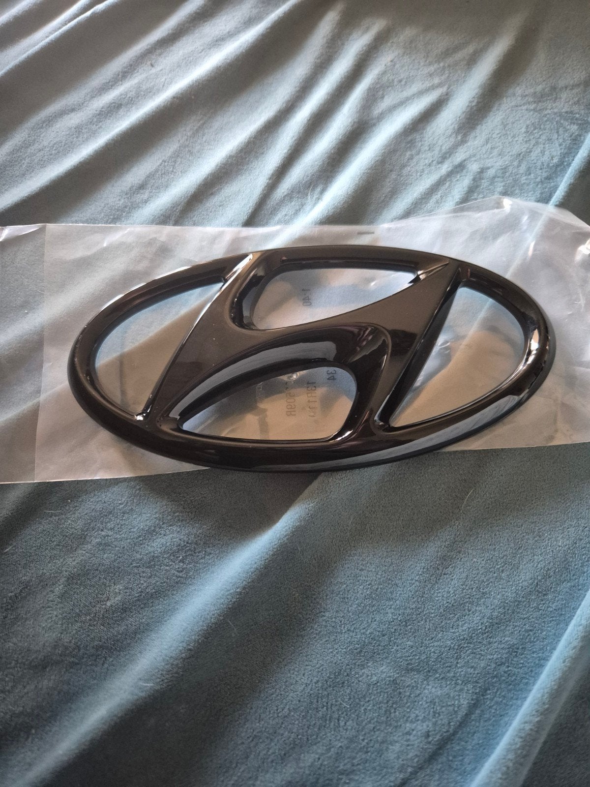 Hyundai logo glanzend zwart 19,5 x 9,5 cm, Auto diversen, Auto-accessoires, Ophalen of Verzenden