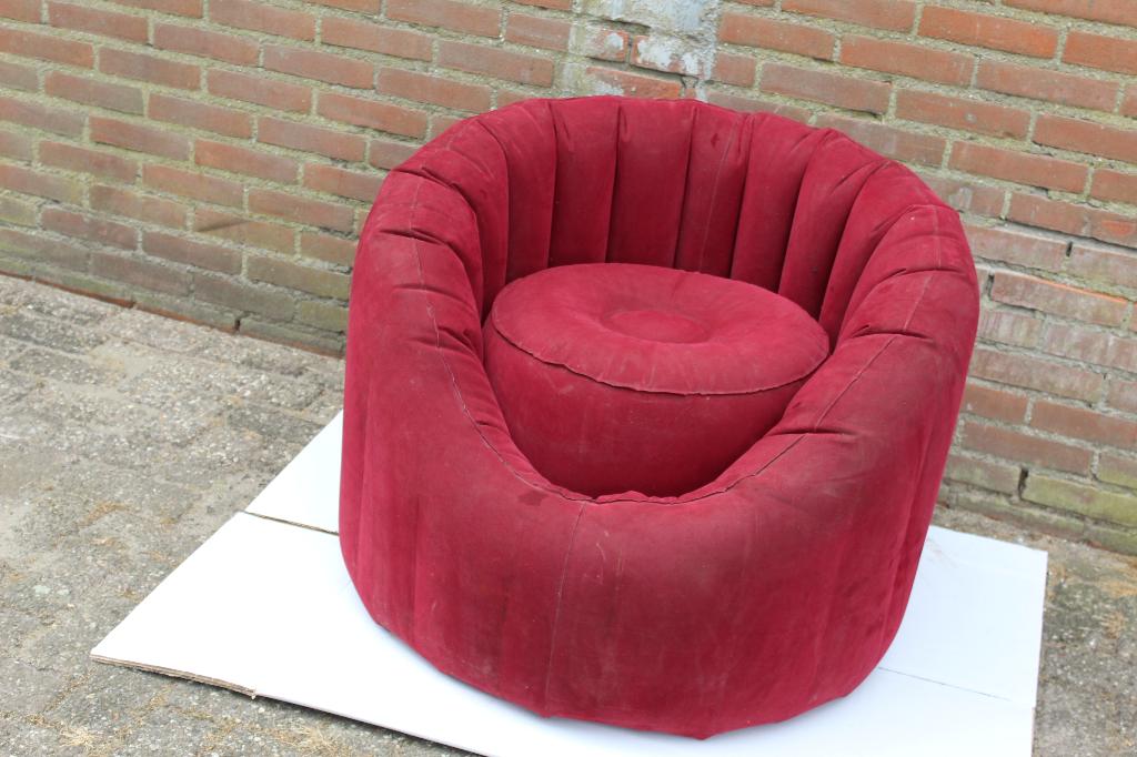 Retro opblaas poef - Rood velours, Stof, Minder dan 50 cm, Retro authentiek 70s, Rond