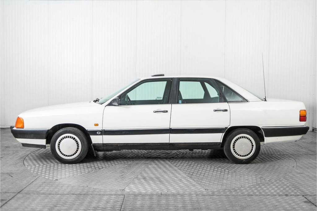 Audi 100 1.8 injectie (bj 1987), foto 9