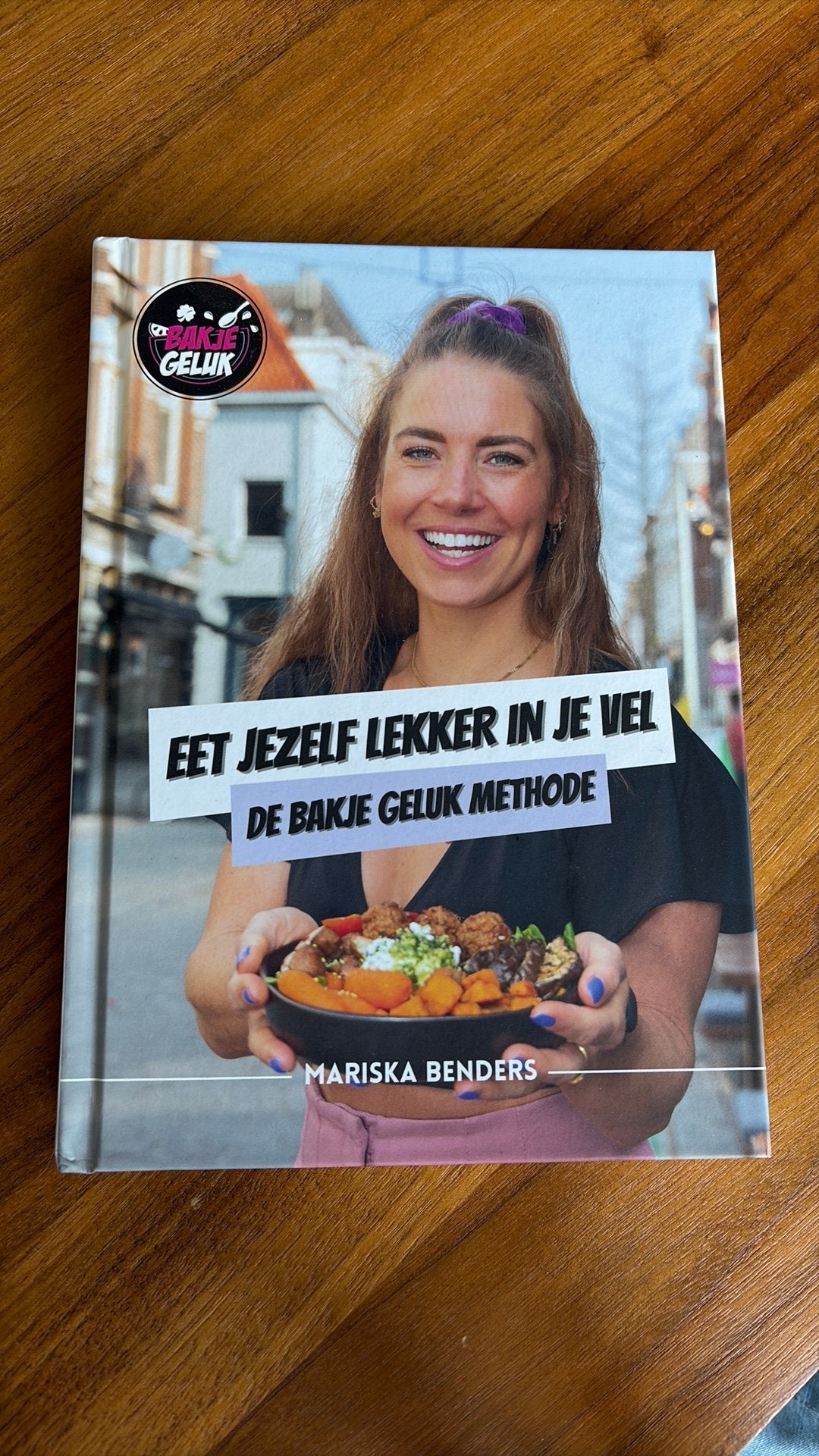 Eet jezelf lekker in je vel (Bakje geluk), Boeken, Gezondheid, Dieet en Voeding, Ophalen of Verzenden, Zo goed als nieuw