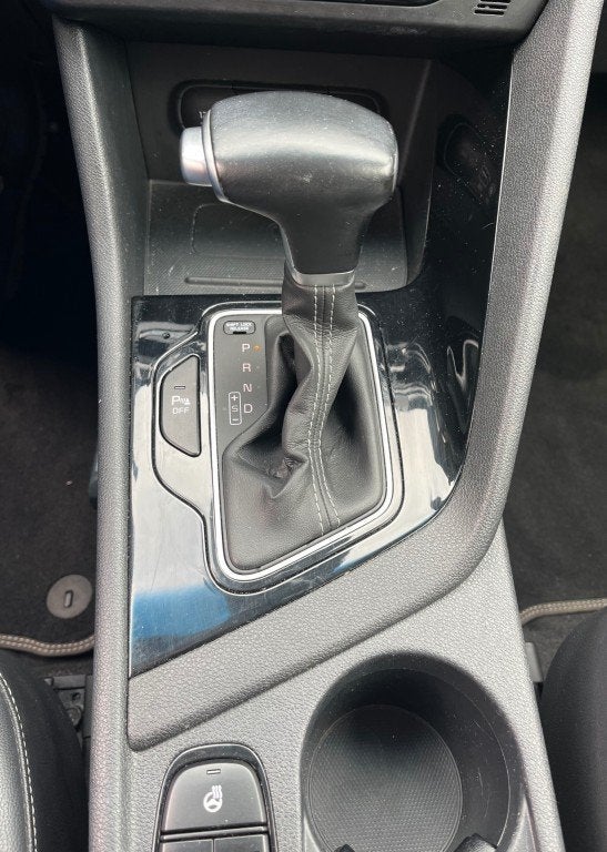 Kia NIRO 1.6 Hybrid SportsLine Airco Ad. cruise Leder PDC, Auto's, Kia, Gebruikt, Euro 6, 2 kWh, 23 km/l