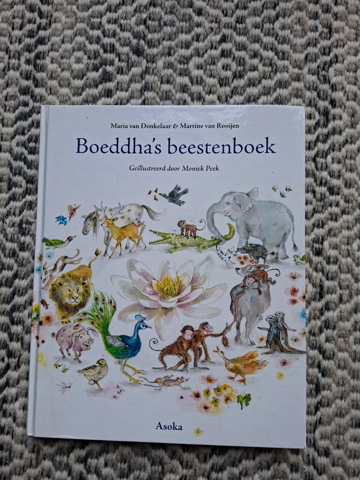 Maria van Donkelaar - Boeddha's beestenboek, Maria van Donkelaar; Martine van Rooijen, Fictie algemeen, Ophalen of Verzenden, Zo goed als nieuw