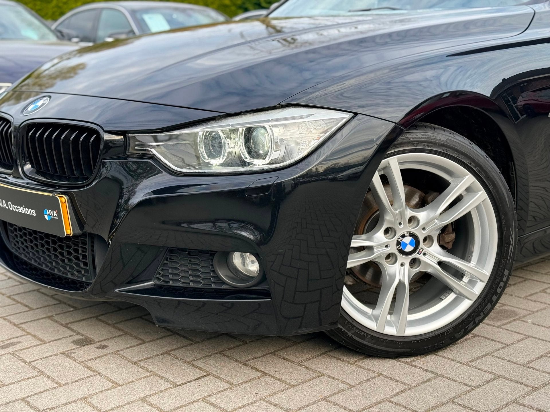 BMW 3-serie 316i Executive M Sport|Nieuwe Ketting + Klepseal, 1360 kg, Gebruikt, 4 cilinders, Alcantara