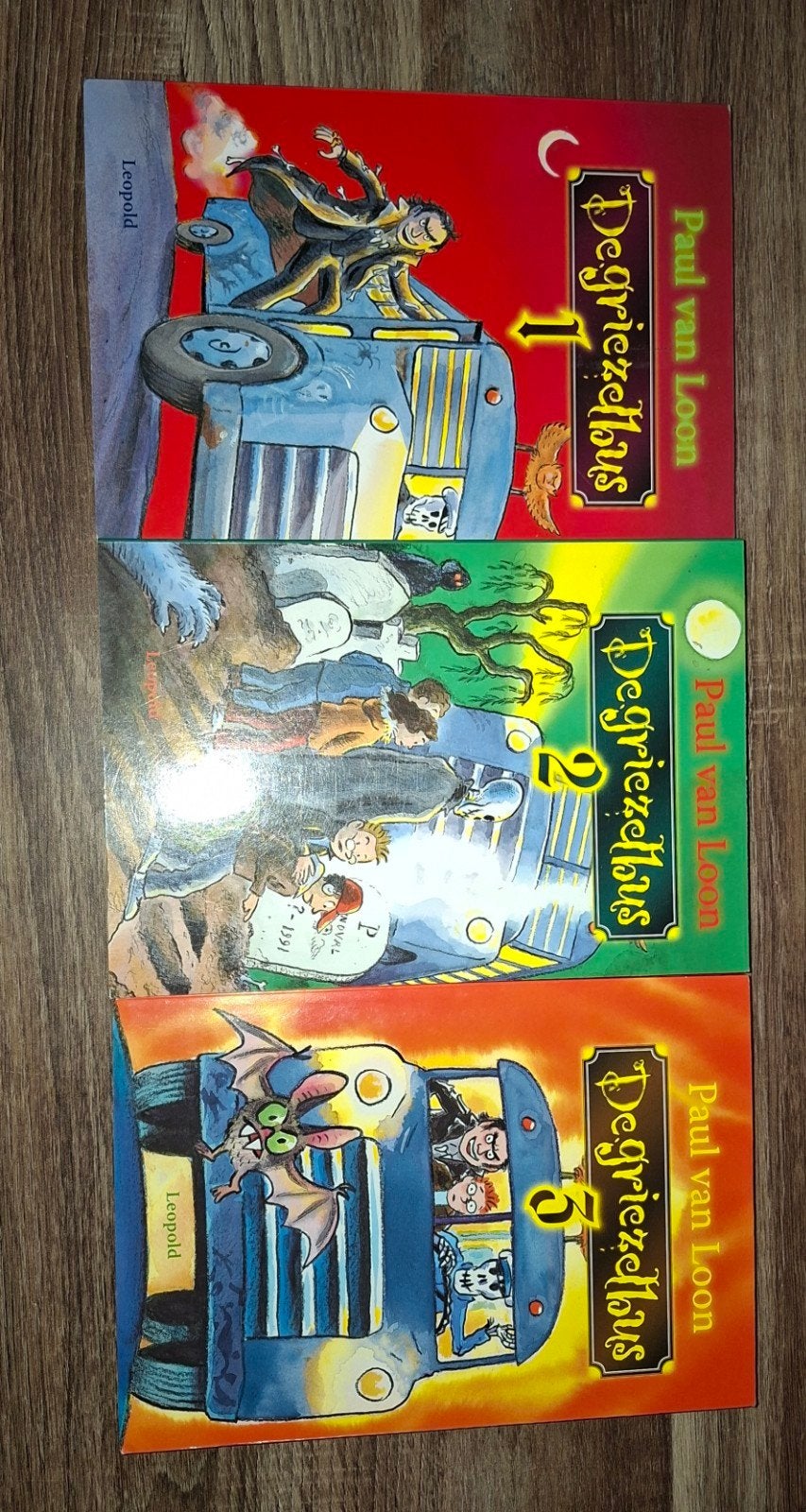 De Griezelbus 1, 2 en 3 - Paul van Loon, Boeken, Ophalen of Verzenden, Gelezen, Paul van Loon, Fictie algemeen