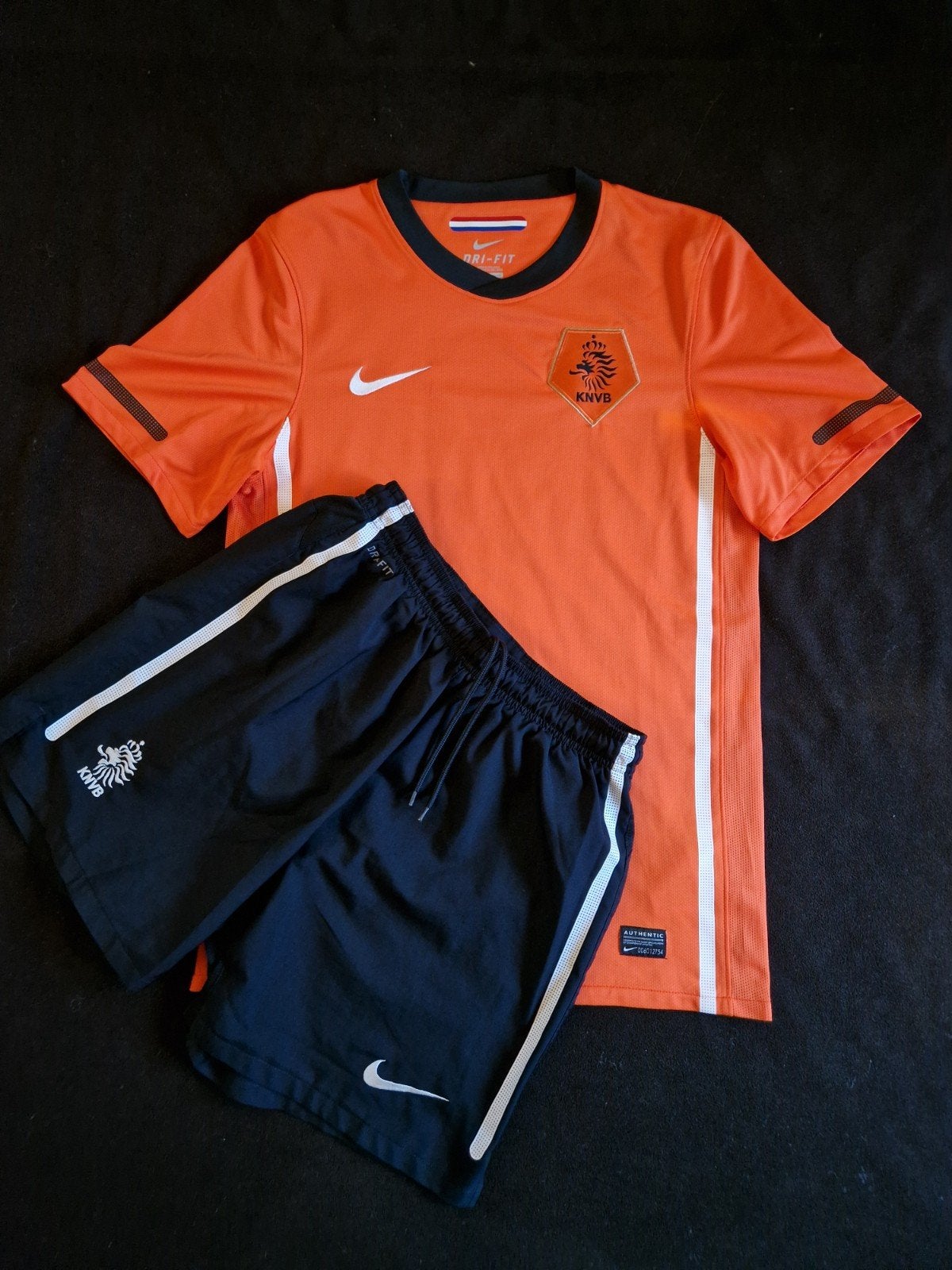 Nederlands elftal Oranje tenue 2010 KNVB Shirt en broekje, Nike, Oranje, Ophalen of Verzenden, Zo goed als nieuw