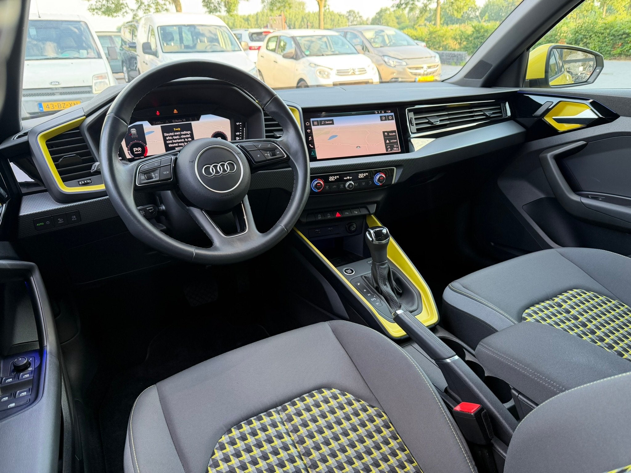 Audi A1 Sportback 30 TFSI S-Line / LED / ACC / Navi / CarPla, 95 pk, Bedrijf, 3 cilinders, Parkeersensor