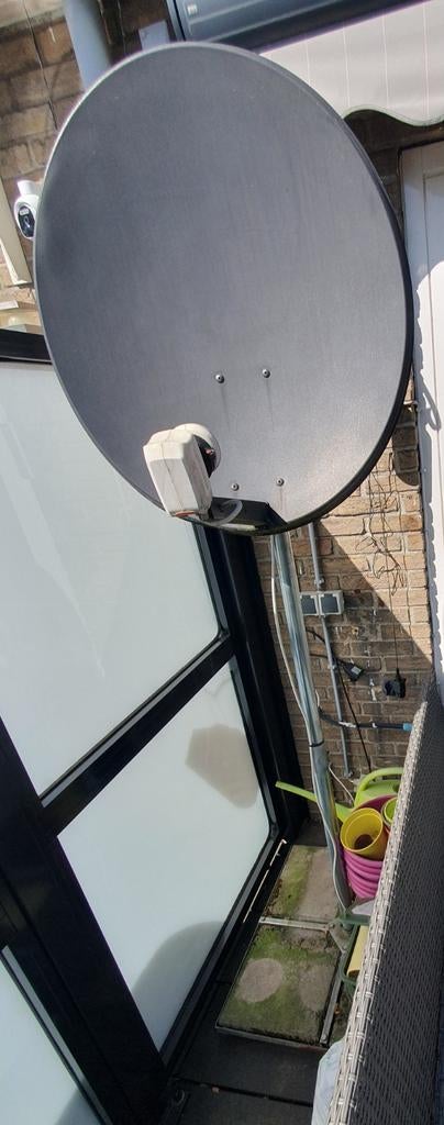 Complete satellietset: mast, belasting, converter, antenne, Ophalen of Verzenden, Overige merken