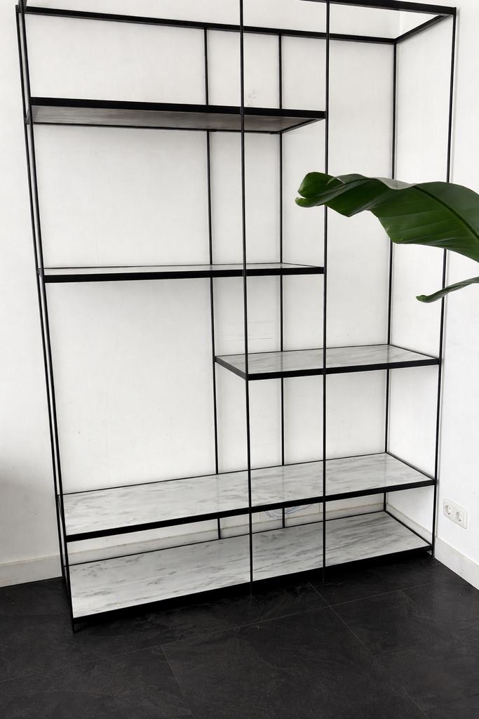 Furnified Berlin wandrek marmer en staal, Met plank(en), 200 cm of meer, 150 tot 200 cm, Ophalen of Verzenden