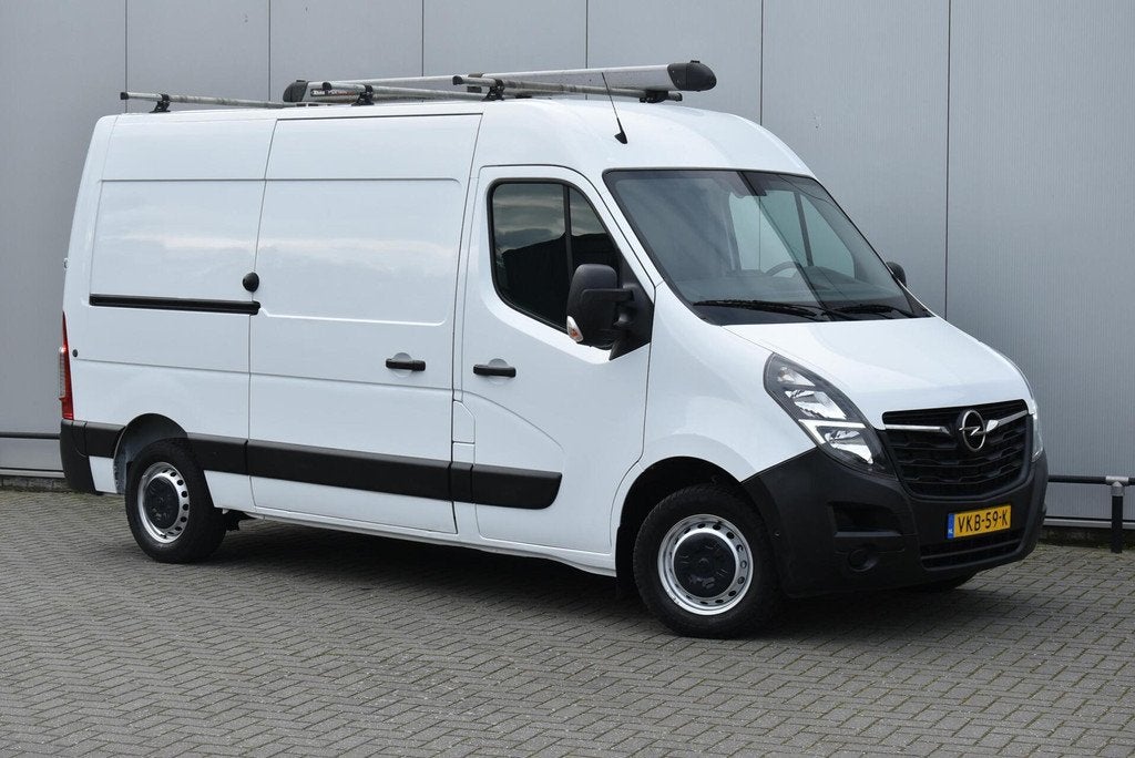 Opel Movano 2.3 150 Pk! L2H2 Airco Cruise PDC Inrichting E6, Auto's, Voorwielaandrijving, Stof, Gebruikt, 4 cilinders