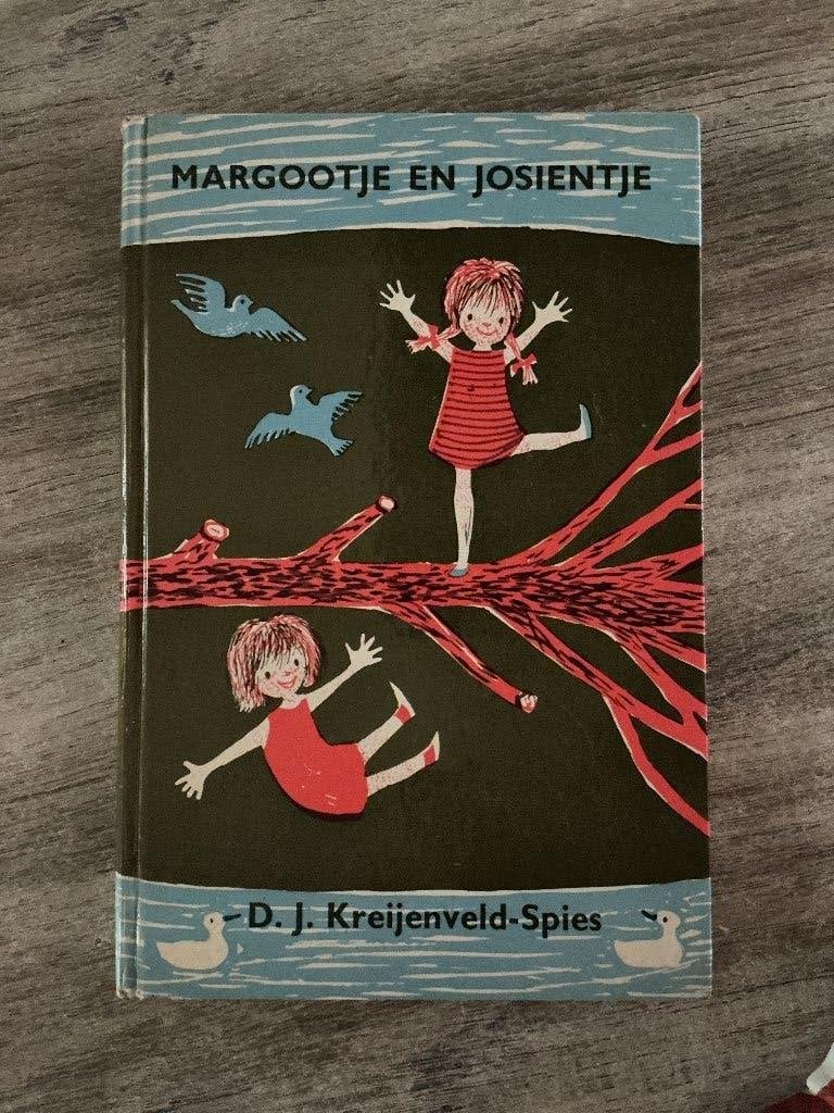Margootje en Josientje - D.J. Kreijenveld-Spies, Ophalen of Verzenden, Gelezen, Fictie algemeen