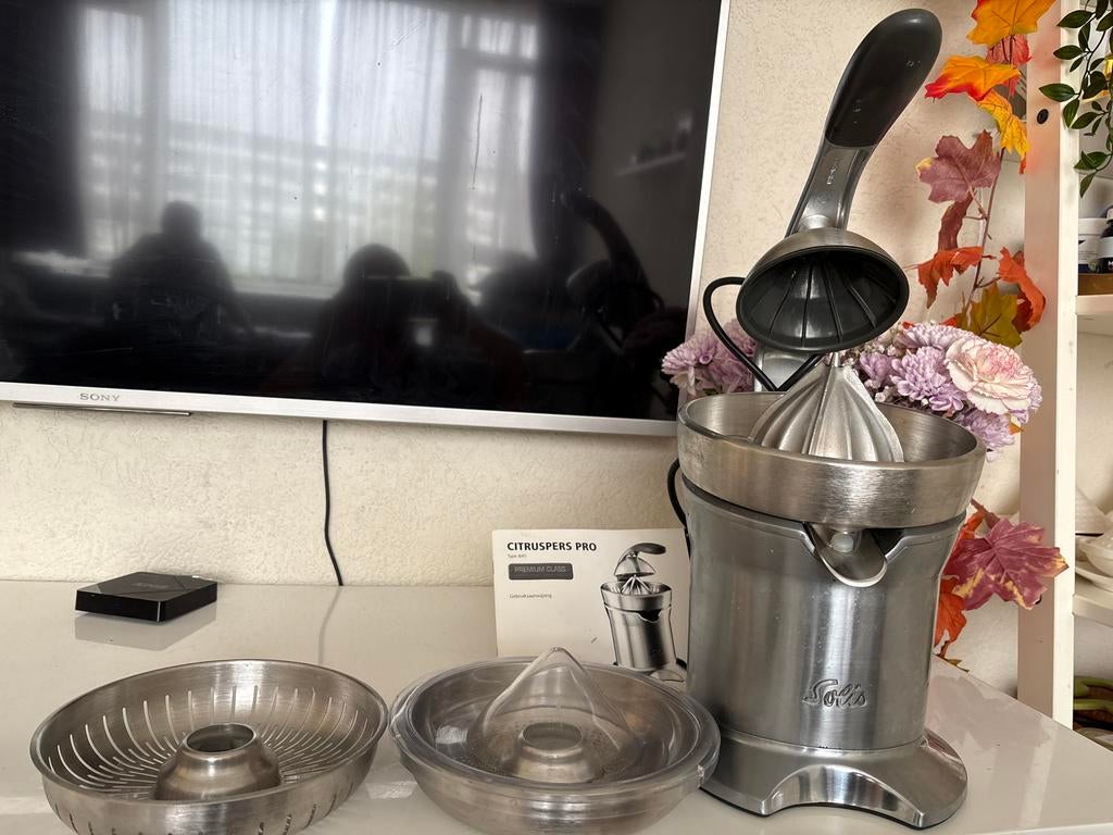 Solis Citruspers Pro - Premium Klasse Sapcentrifuge, Witgoed en Apparatuur, Juicers, Ophalen of Verzenden, Zo goed als nieuw, Elektrisch