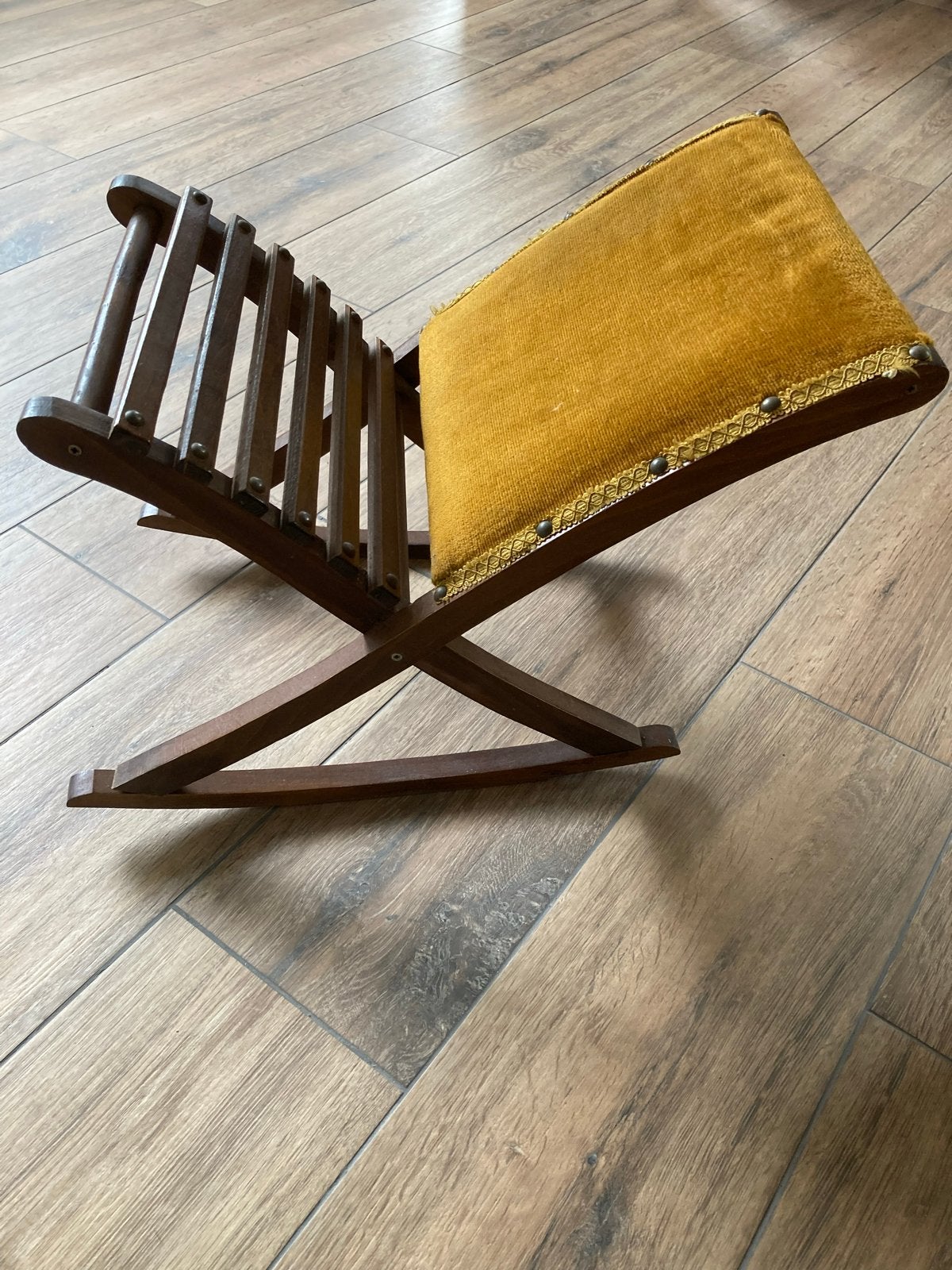 Vintage Voetenbankje met Gouden Fluweel, Ophalen, Minder dan 50 cm, Gebruikt, Rechthoekig