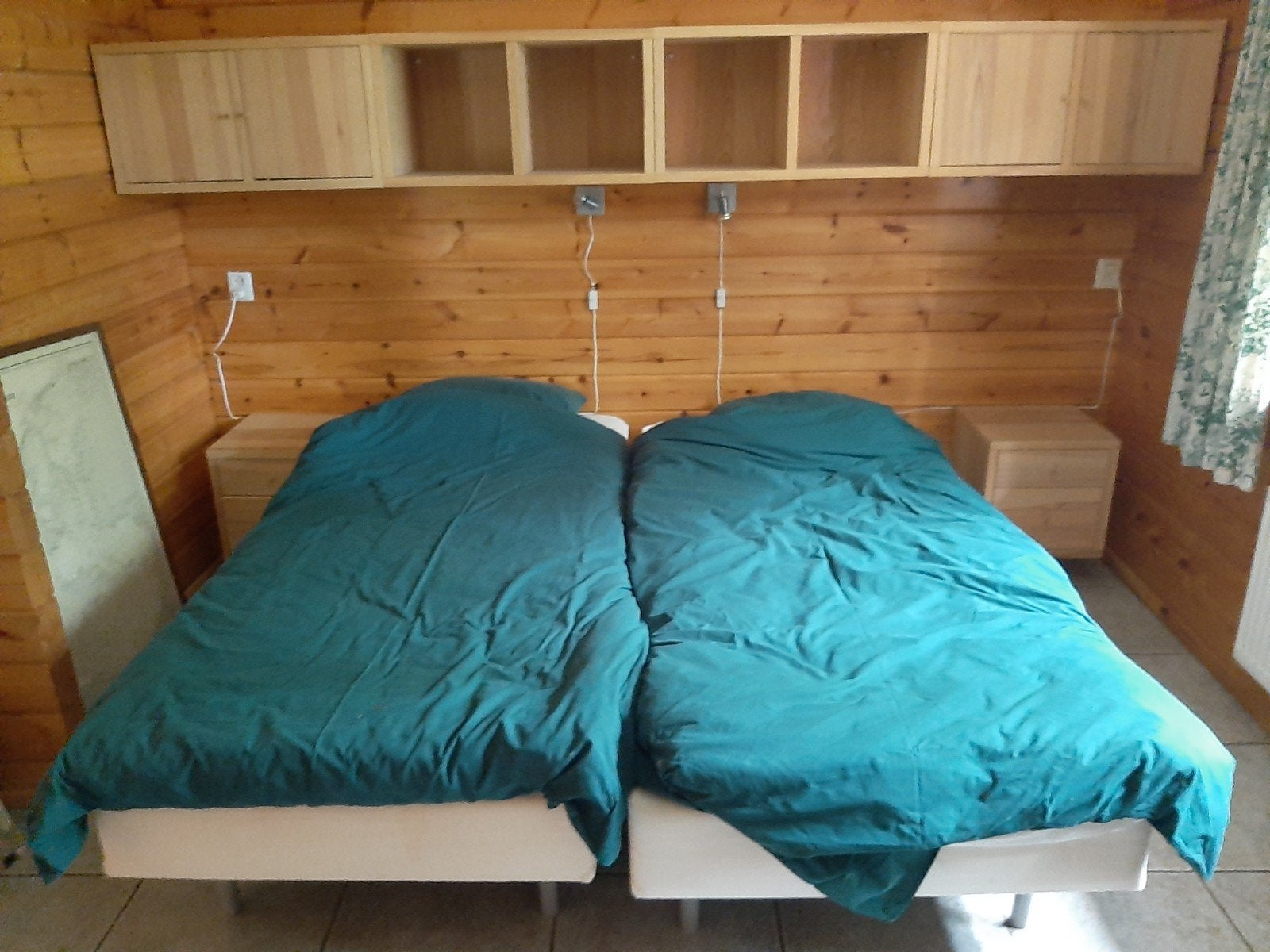 2 boxspring bedden 90x190 compleet met kasten, Ophalen, Gebruikt, 90 cm, Eenpersoons