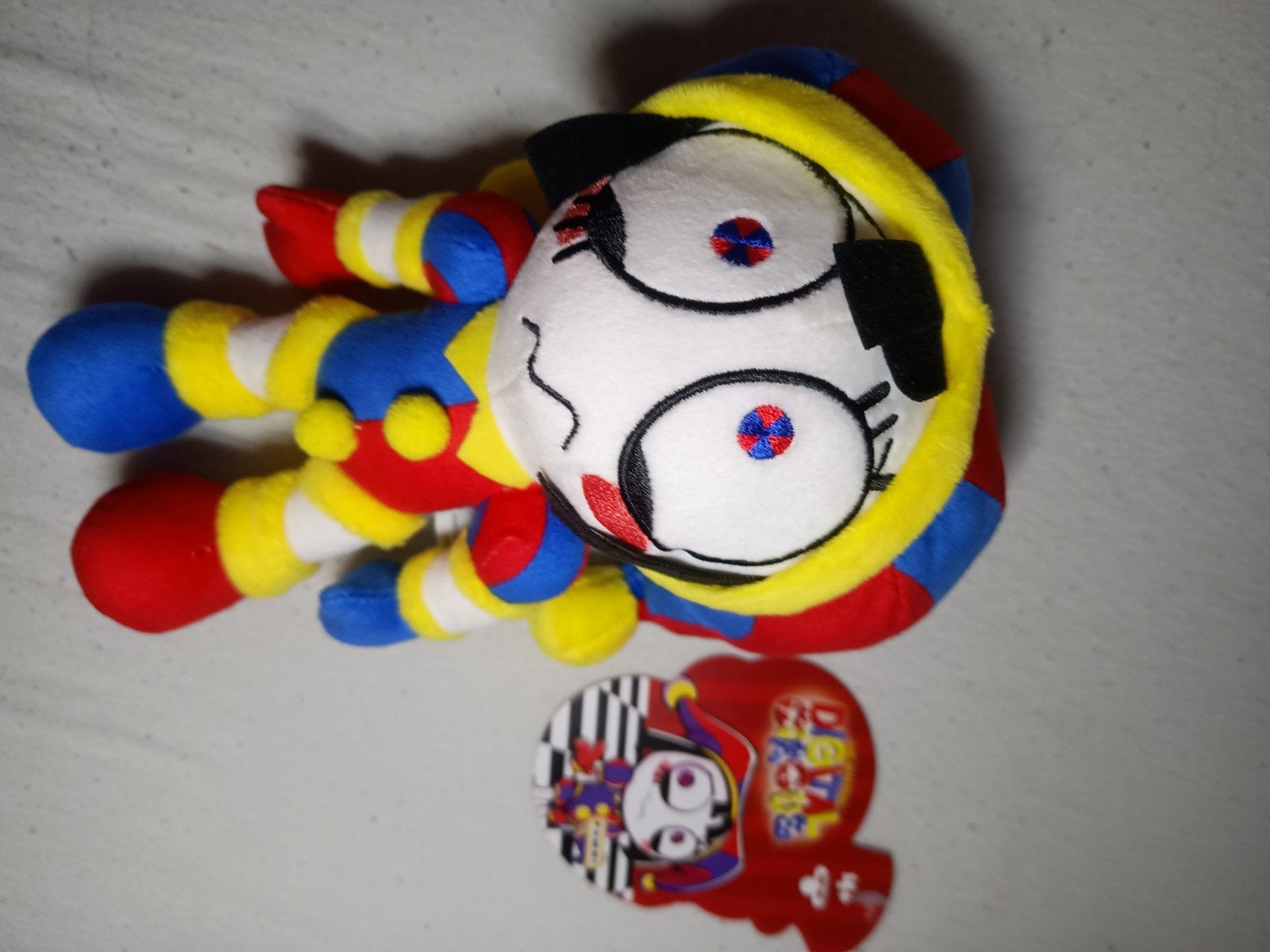 Nieuwe knuffel pop pomni met los kaartje, Ophalen of Verzenden, Actiefiguur of Pop
