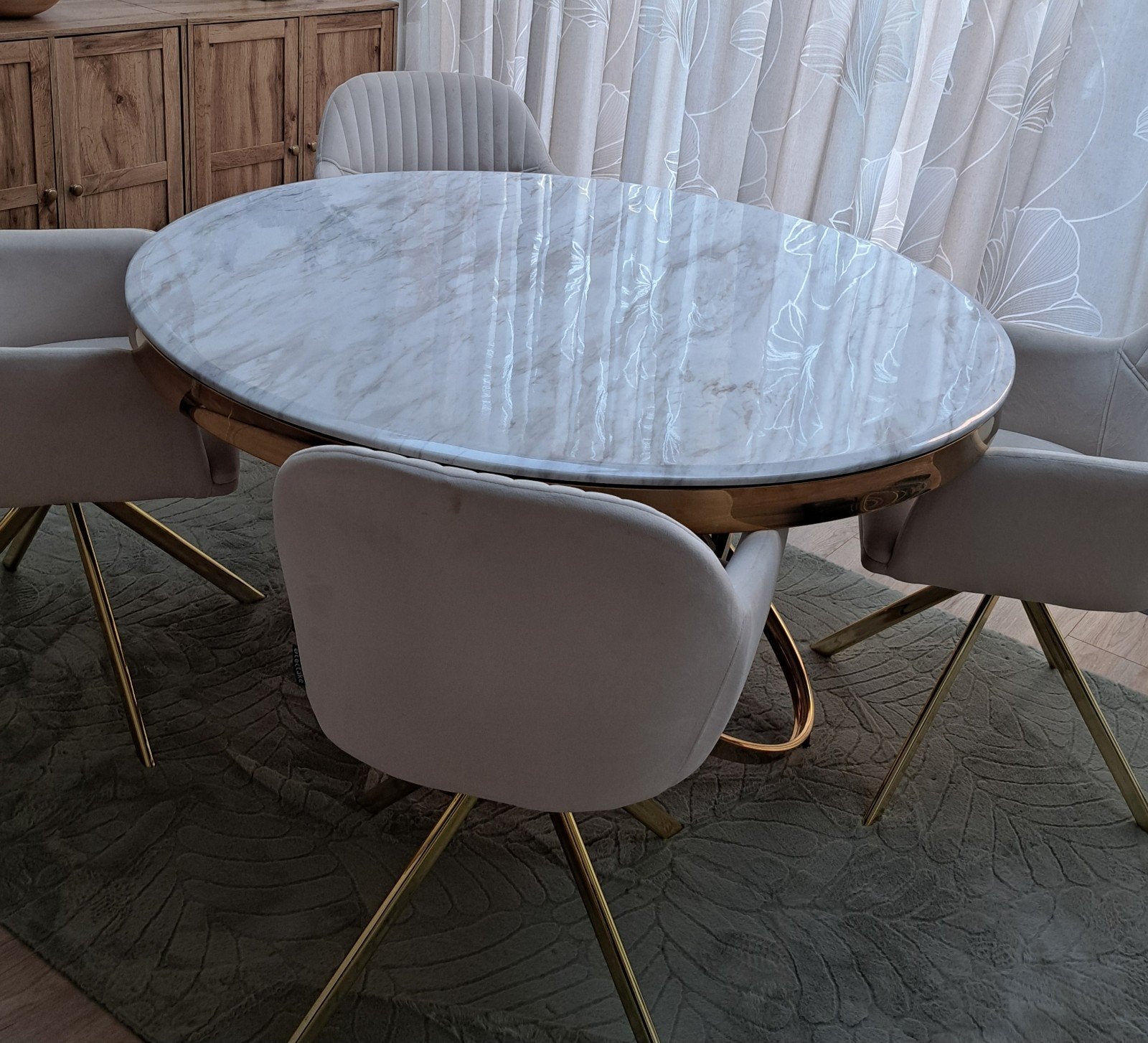 Ronde eettafel marmerlook wit met gouden onderstel (130cm), Ophalen, Rond, Zo goed als nieuw, 100 tot 150 cm