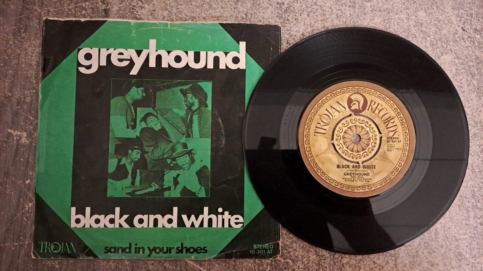 Greyhound  - black and white, Gebruikt, 7 inch, Pop, Fotohoes