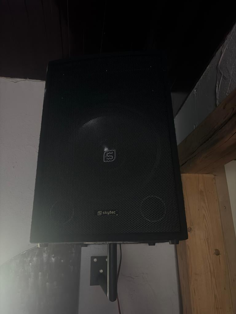 Skytec actieve luidspreker - Krachtig geluid voor elk feest, Ophalen, Gebruikt, Overige merken