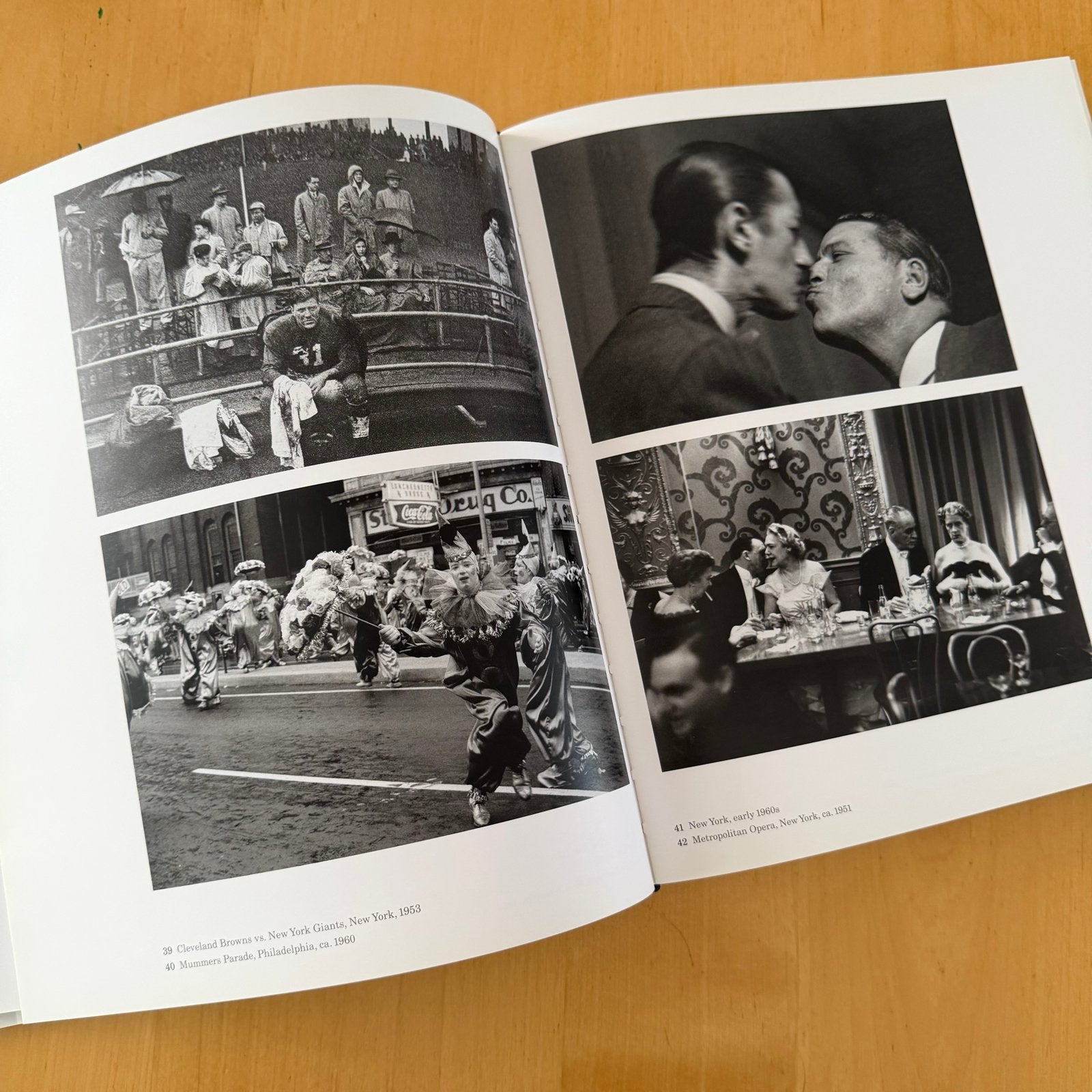 Garry Winogrand Fotoboek - Iconische Straatfotografie, Ophalen of Verzenden, Zo goed als nieuw, Fotografie algemeen