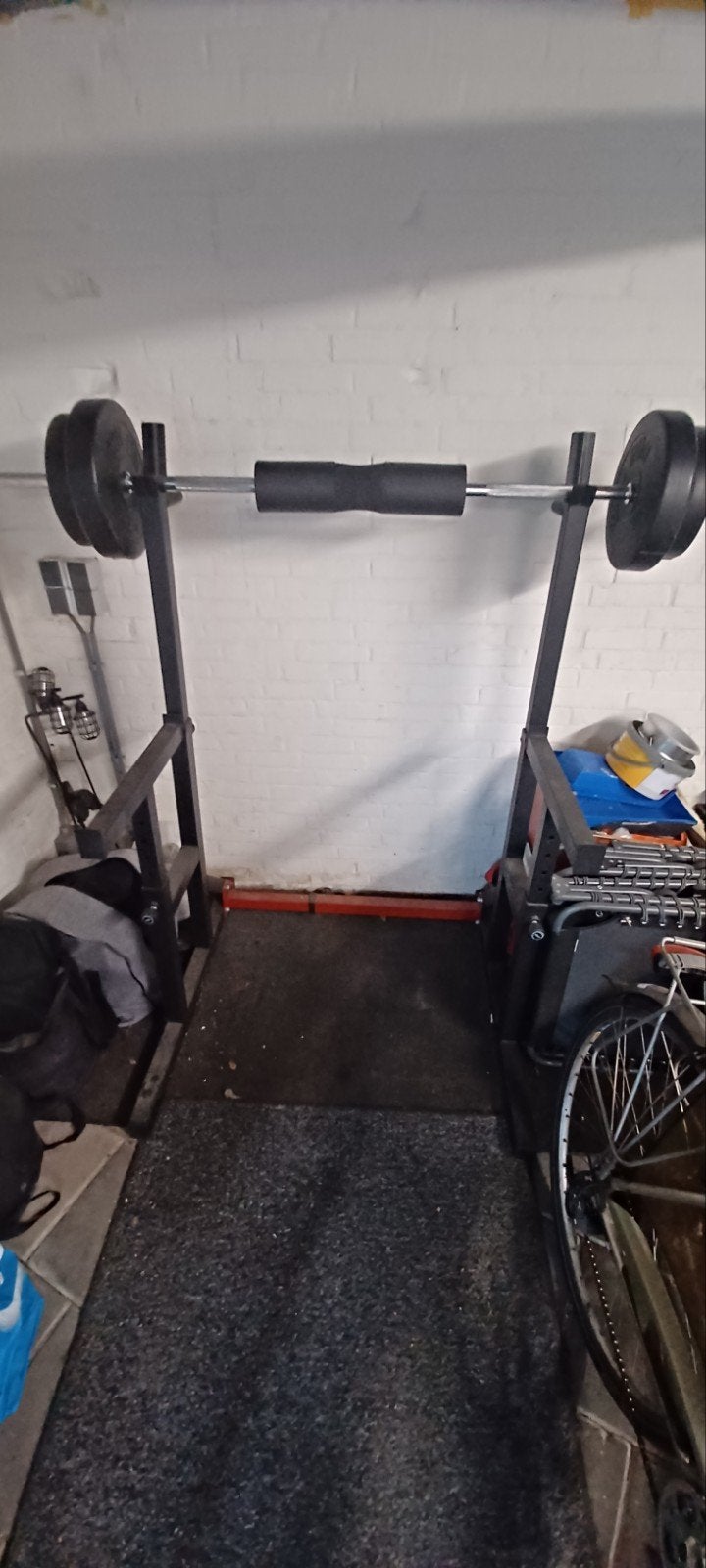 Squad rack met halterstang en gewichten, Ophalen, Gebruikt, Rug, Halterstangen