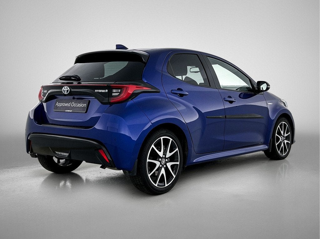 Toyota Yaris 1.5 Hybrid Launch Edition | Panorama dak | JBL, 12 maanden, 450 kg, Gebruikt, Blauw