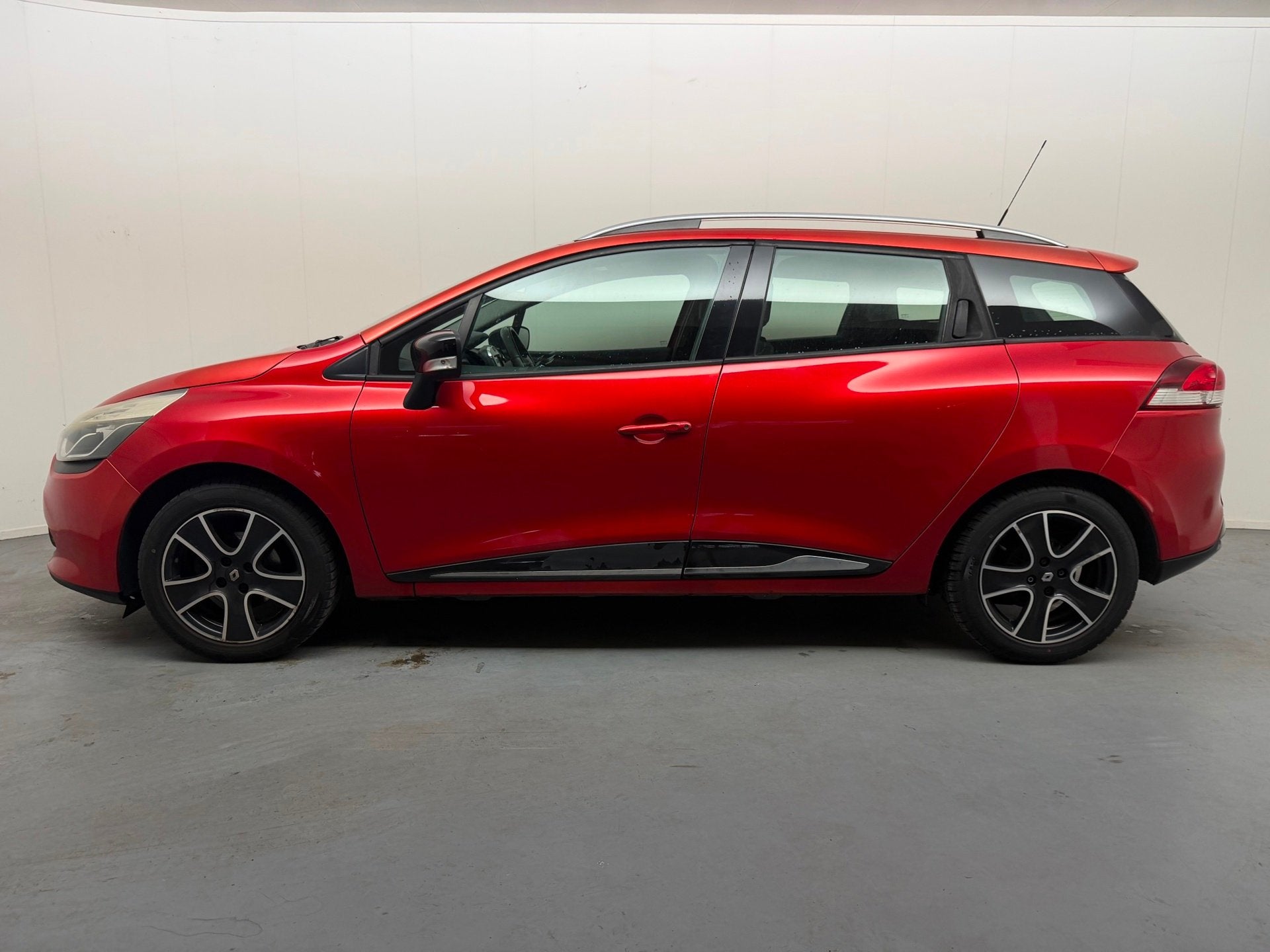 Renault Clio Estate 1.5 dCi ECO Expression # Airco # Trekhaa, Voorwielaandrijving, Euro 5, Gebruikt, 4 cilinders